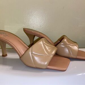 Vince Camuto nude leather square toe heels